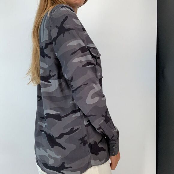 RAILS Gray camp print long sleeve shirt top sz xs - Picture 3 of 8